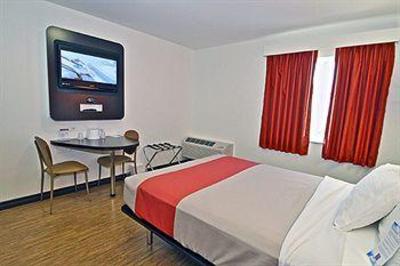 фото отеля Motel 6 Moncton