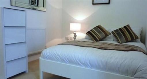 фото отеля Max House Serviced Apartments
