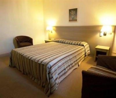 фото отеля Hotel Saint Roch Martigues