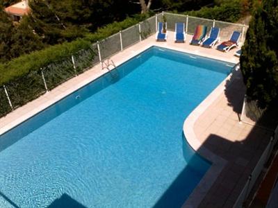 фото отеля Hotel Saint Roch Martigues