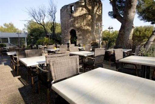фото отеля Hotel Saint Roch Martigues