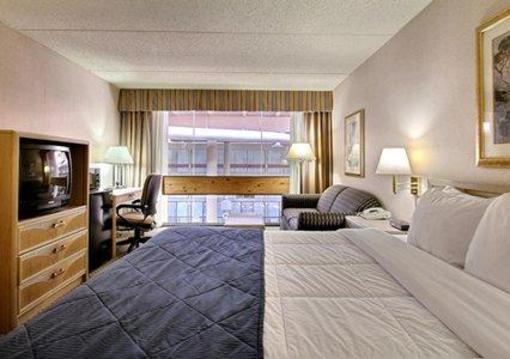 фото отеля Clarion Hotel Muscatine