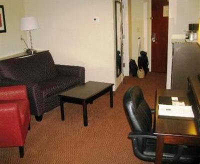 фото отеля Comfort Suites Manchester