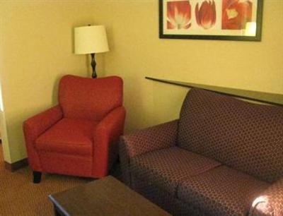 фото отеля Comfort Suites Manchester