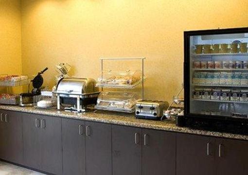 фото отеля Comfort Suites Manchester