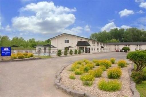 фото отеля Americas Best Value Inn - Madison