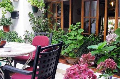фото отеля Hostal de la Casa de Las Piedras