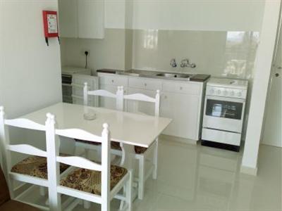 фото отеля Hilltop Gardens Apartments Paphos