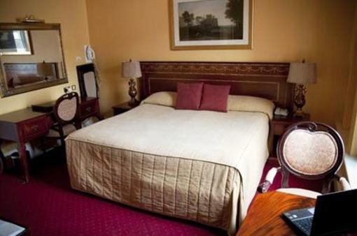 фото отеля Kilkenny Hibernian Hotel