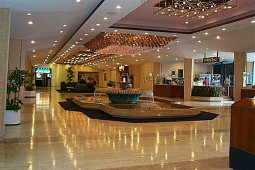 фото отеля Four Ambassadors Suites Hotel