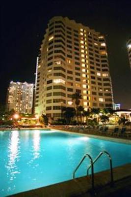 фото отеля Four Ambassadors Suites Hotel
