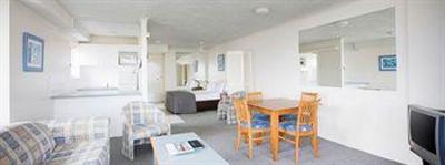 фото отеля Equinox Resort Apartments Gold Coast