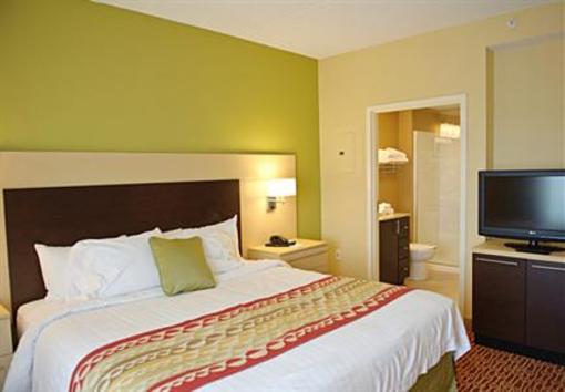 фото отеля TownePlace Suites by Marriott Charlotte Mooresville