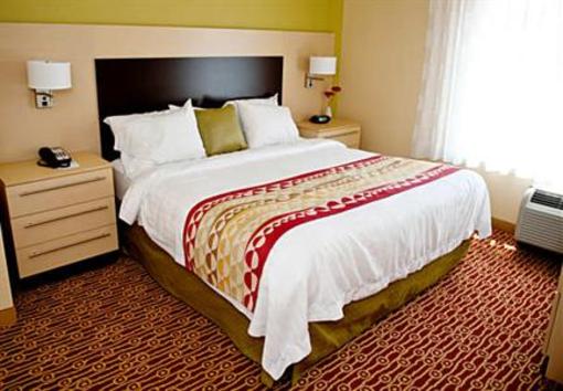 фото отеля TownePlace Suites by Marriott Charlotte Mooresville