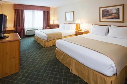 фото отеля Holiday Inn Express Chanhassen
