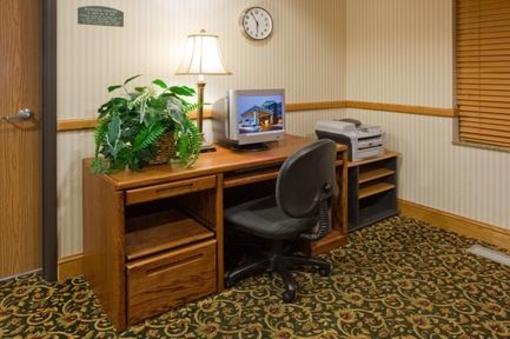 фото отеля Holiday Inn Express Chanhassen