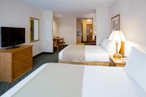 фото отеля Holiday Inn Express Chanhassen