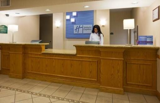 фото отеля Holiday Inn Express Chanhassen