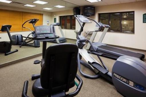 фото отеля Holiday Inn Express Chanhassen