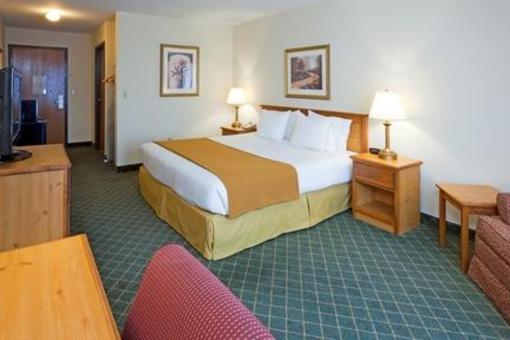 фото отеля Holiday Inn Express Chanhassen