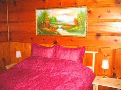 фото отеля Lakewood Cabins at Big Bear Lake