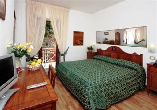 фото отеля La Magnolia Hotel Sorrento
