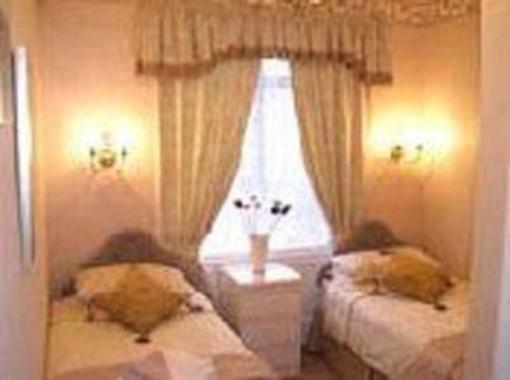 фото отеля Braeside Guesthouse Exeter