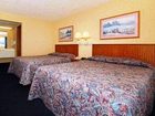 фото отеля Econo Lodge Inn & Suites Lake of the Ozarks