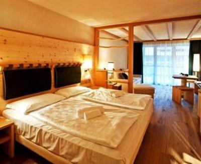 фото отеля Tirler Dolomites Living Hotel