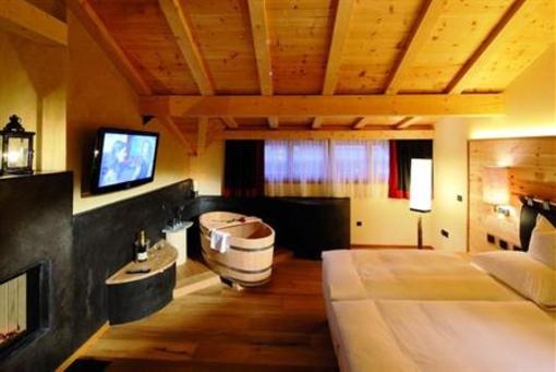 фото отеля Tirler Dolomites Living Hotel