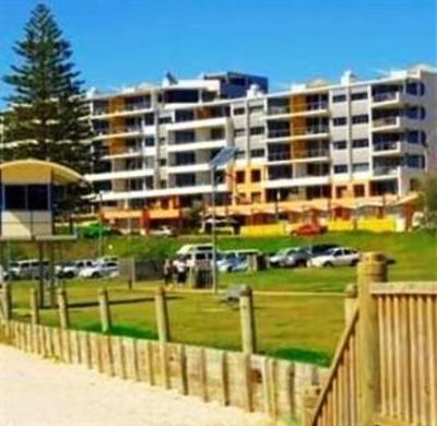 фото отеля Sandcastle Apartments