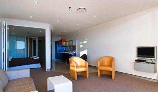 фото отеля Sandcastle Apartments