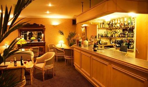 фото отеля Summerhill Hotel