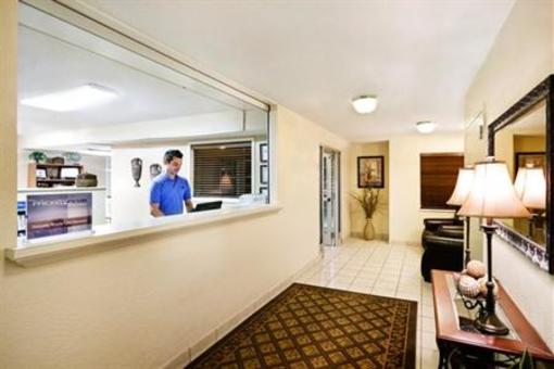 фото отеля Candlewood Suites Knoxville