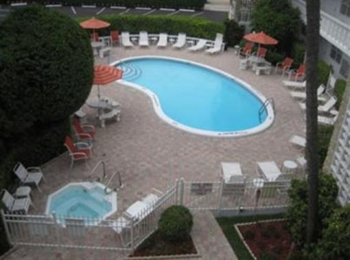 фото отеля Deerfield Buccaneer Resort Apartments