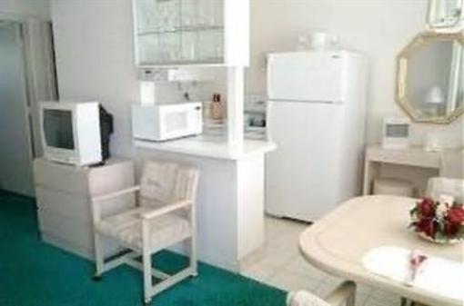 фото отеля Deerfield Buccaneer Resort Apartments