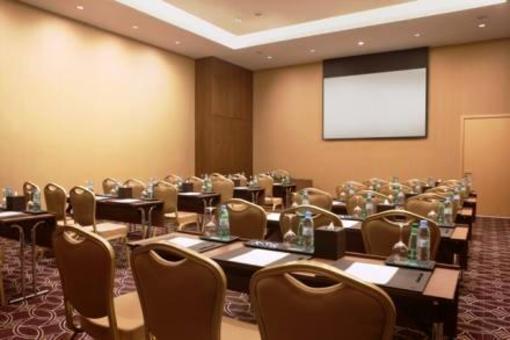 фото отеля Al Ghurair Rayhaan
