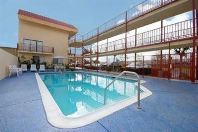 фото отеля Budget Inn Santa Ana