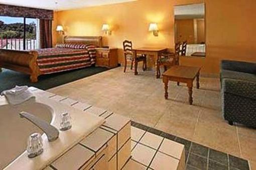 фото отеля Budget Inn Santa Ana