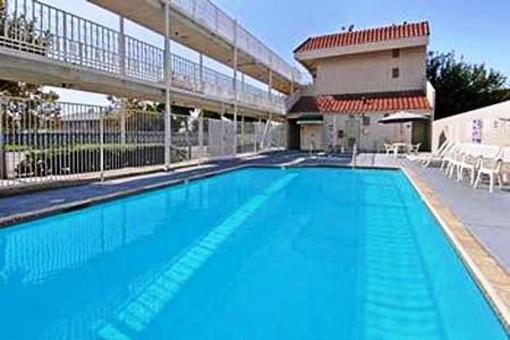 фото отеля Budget Inn Santa Ana