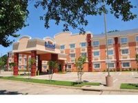 Baymont Inn & Suites Dallas Love Field