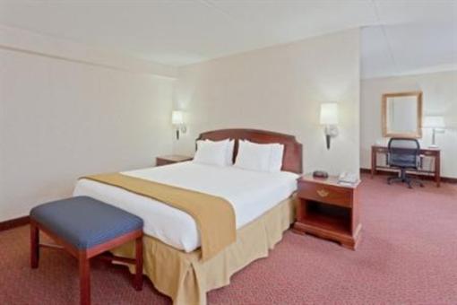 фото отеля Holiday Inn Express Baltimore - BWI Airport West