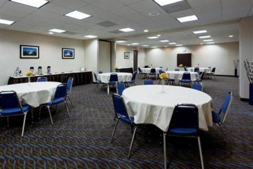 фото отеля Holiday Inn Express Baltimore - BWI Airport West