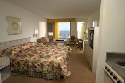 фото отеля Best Western Plus Holiday Sands Inn & Suites