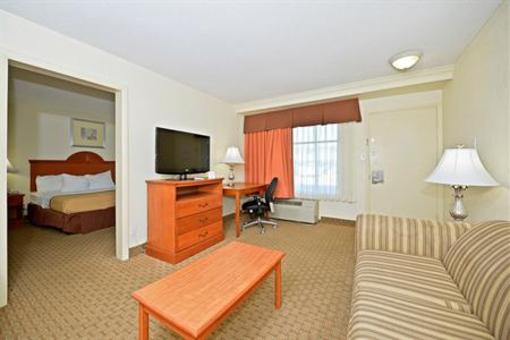 фото отеля Best Western Plus Holiday Sands Inn & Suites