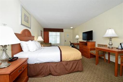 фото отеля Best Western Plus Holiday Sands Inn & Suites