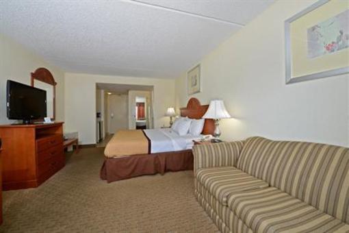 фото отеля Best Western Plus Holiday Sands Inn & Suites
