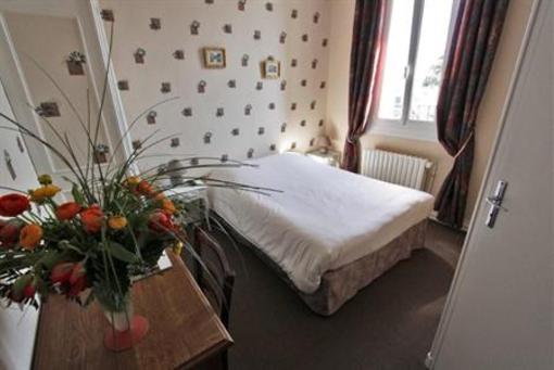 фото отеля Hotel De La Plage Ouistreham