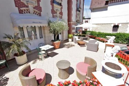 фото отеля Hotel De La Plage Ouistreham