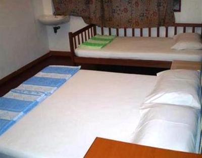 фото отеля Borneo Adventure Center & Lodge